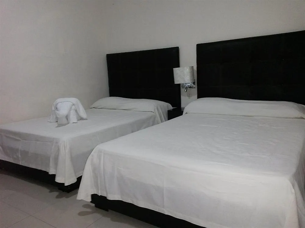 Hotel Elefante 신데 델 카르멘