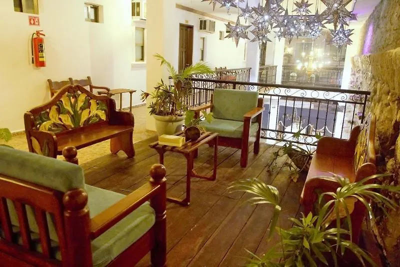 Hotel Elefante Playa del Carmen